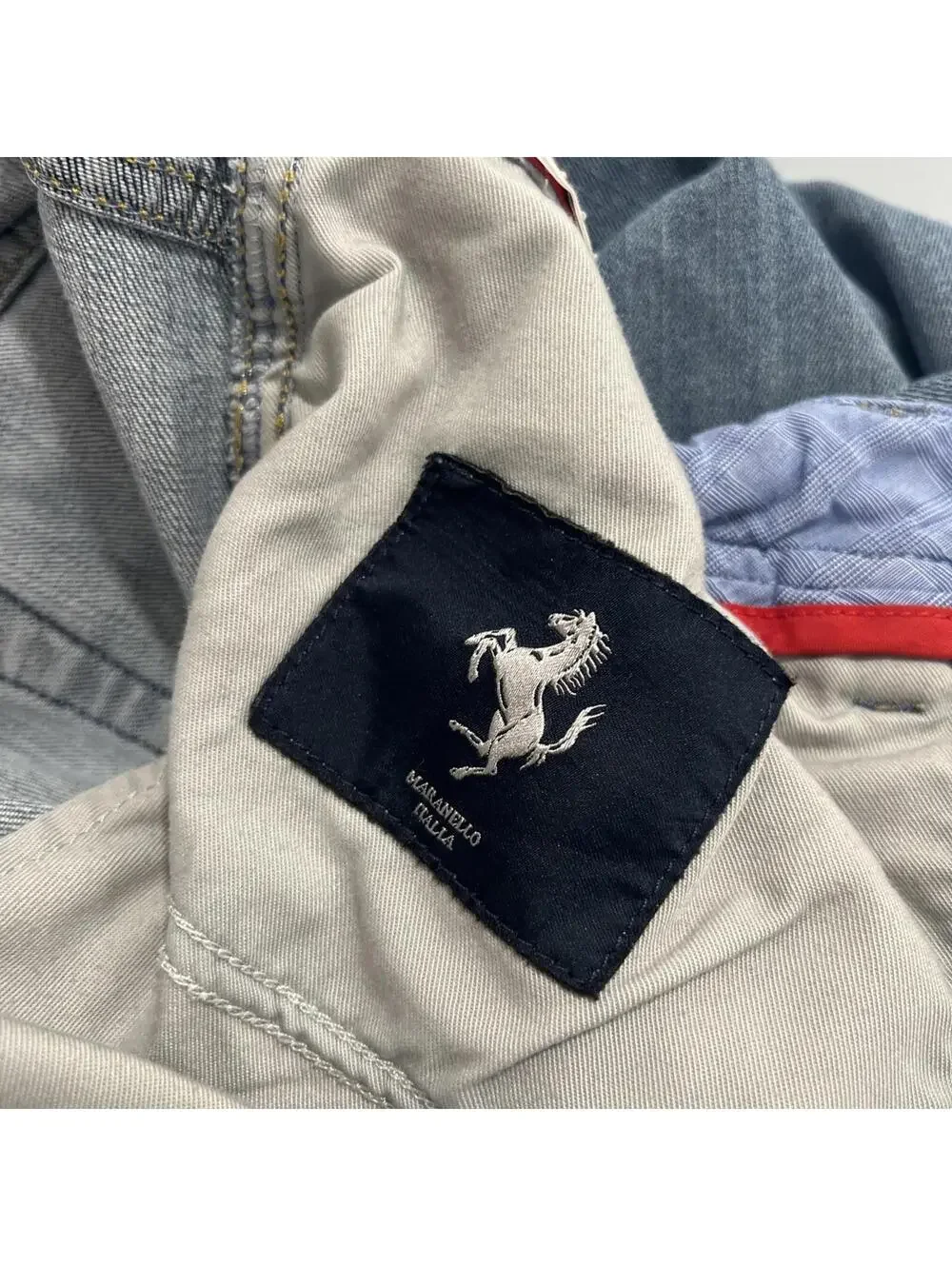 Ferrari Men's Light Wash Distressed Blue Jeans SIZE 35X33 $1,195